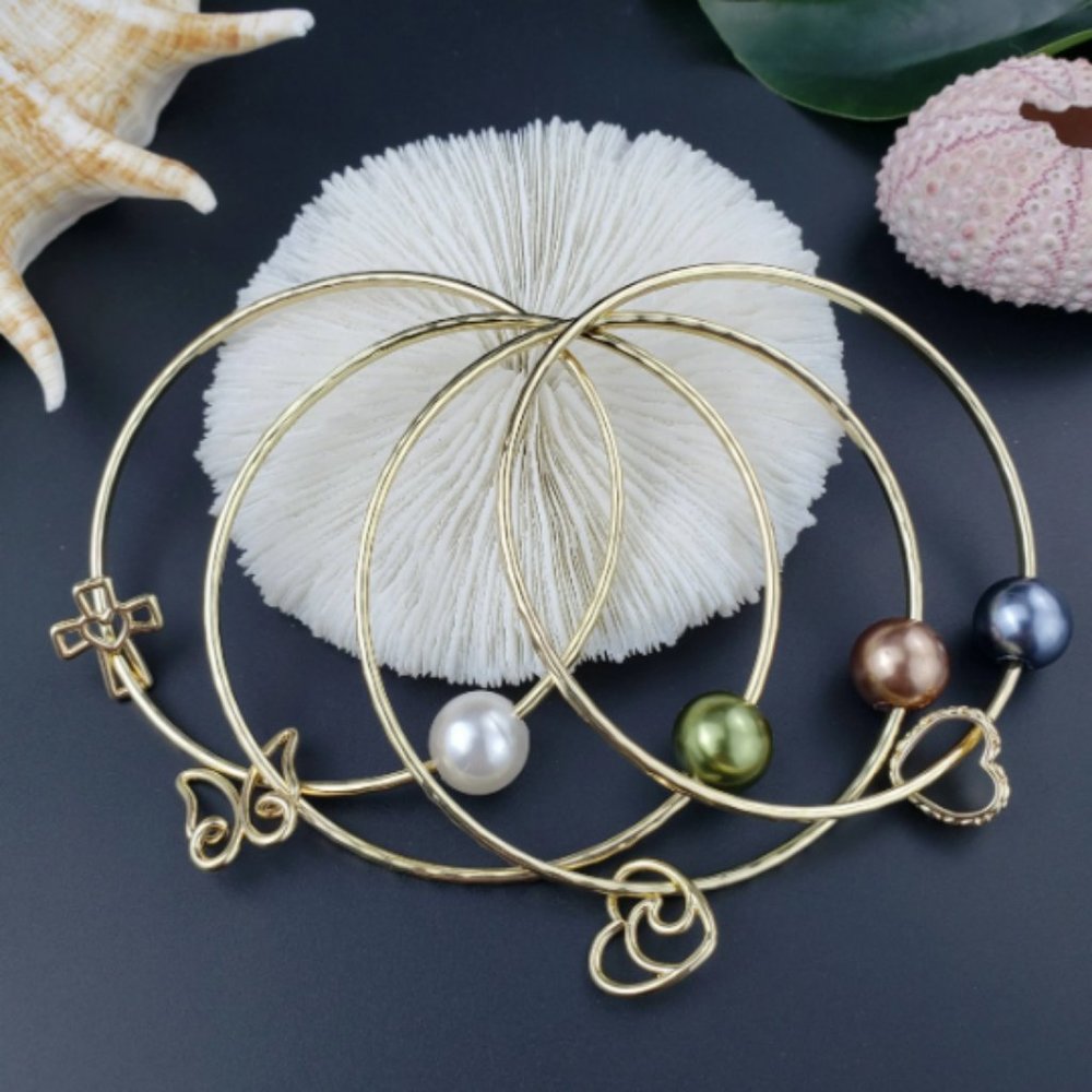 Customize Your Own Bracelet, Size, Pearl Color and Charm